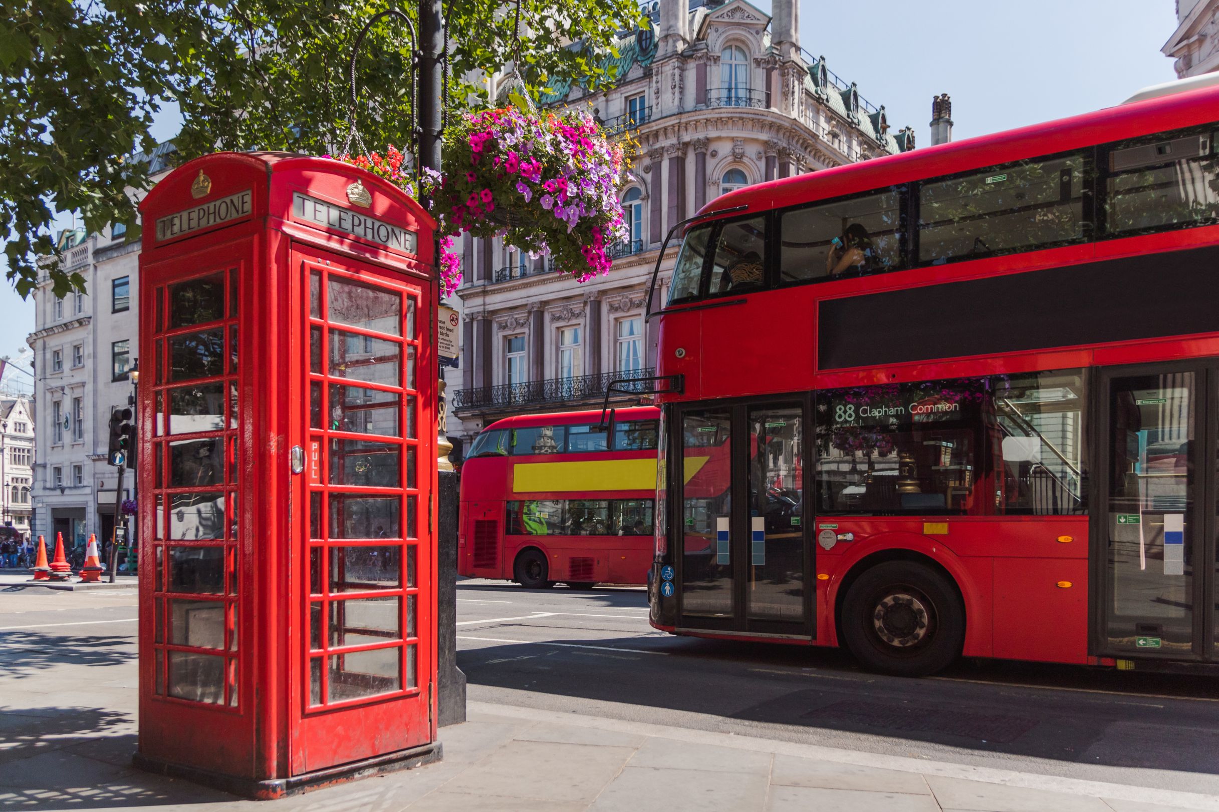 London double decker bus and red phone box